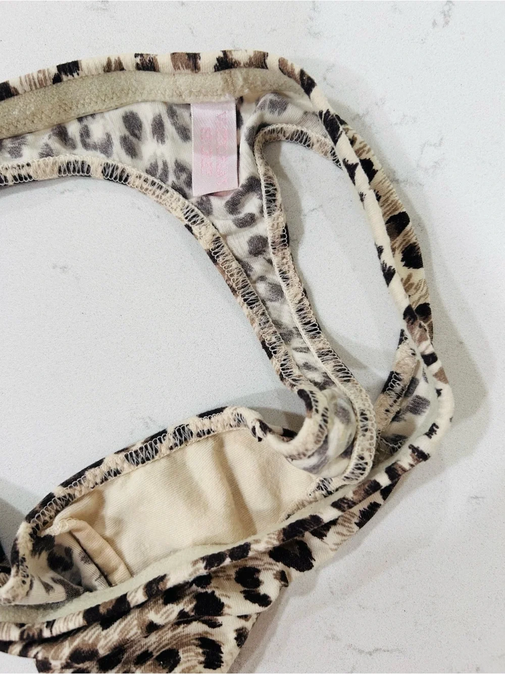 Victoria’s Secret stretch thong leopard print